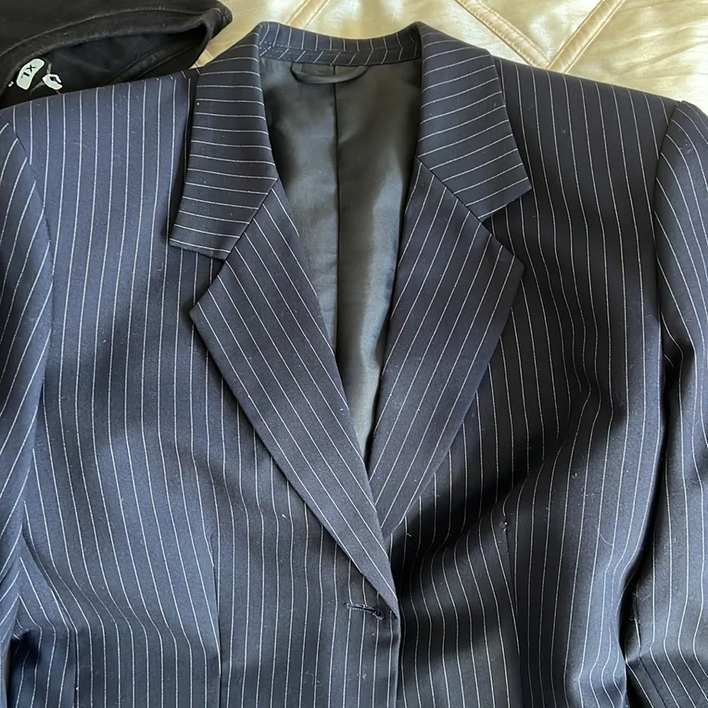 Jacket - Picture 10 of 10